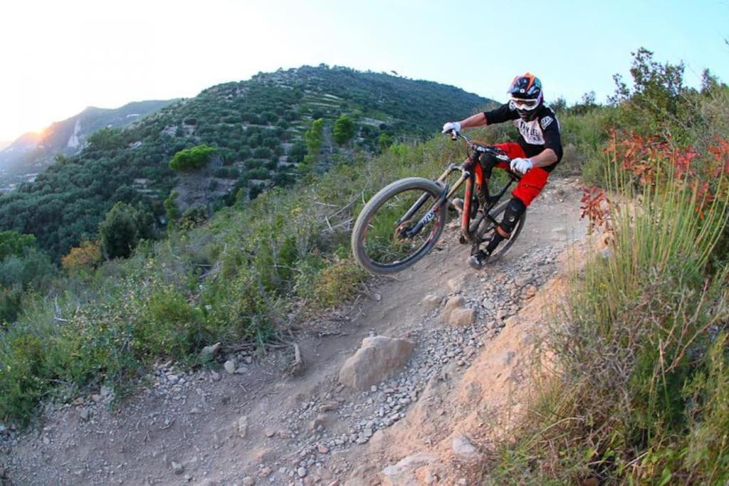 Bee Freeride Biker House Apartment Magliolo Exterior photo